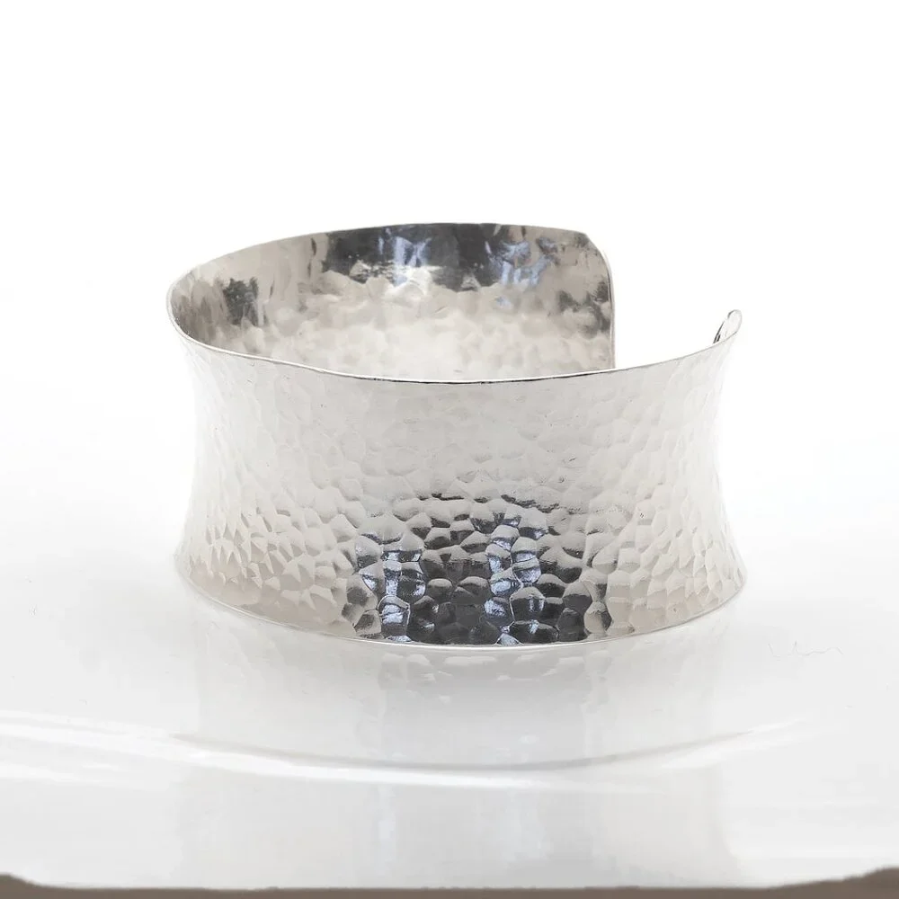 Vintage Sterling Silver Hammered Polish Wide Cuff Bracelet Stamped 925 - Picture 2 of 6